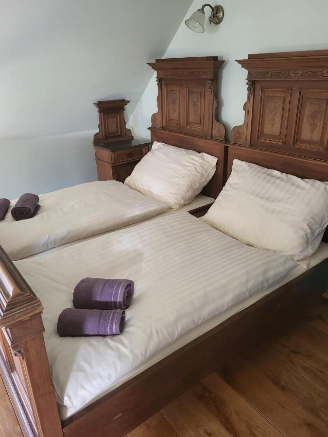 Roof Apartment Ztracena ออลอโมตซ์ ภายนอก รูปภาพ